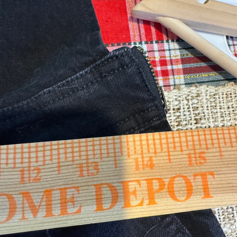 Madewell Tapered Overalls in Clybourn Wash - Picture 12 of 13